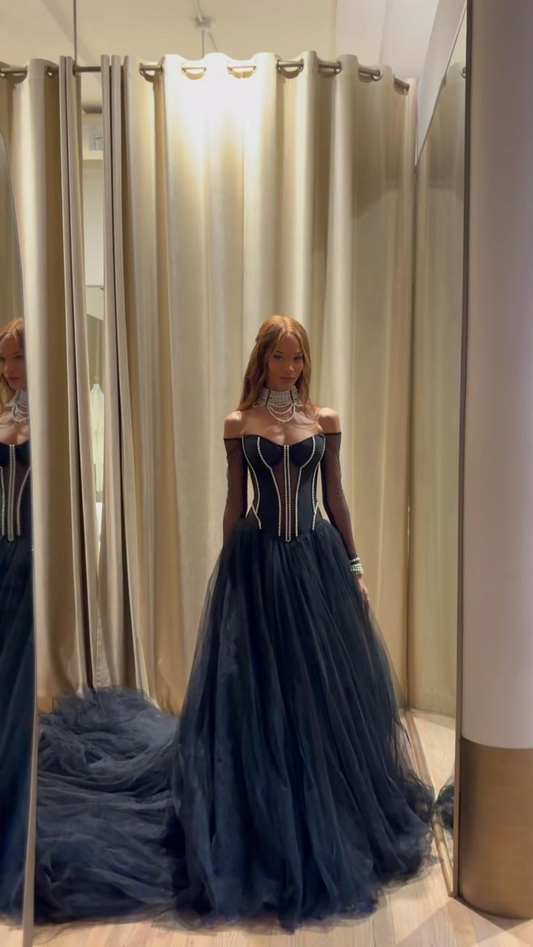 Elegante vestido de fiesta largo de tul azul marino con cuentas y hombros descubiertos Y8380