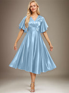 A-Linie V-Ausschnitt Wadenlanges Stretch Satin Kleid für die Brautmutter mit Perlenbesatz Plissee 
