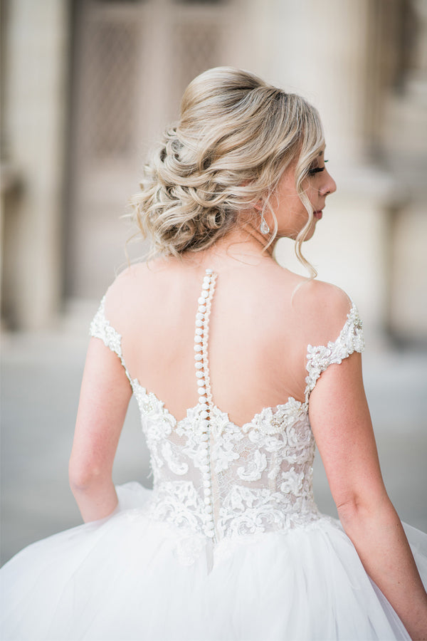 Ballkleid Elegantes Flügelärmelchen Spitzen Tüll Brautkleid WD692