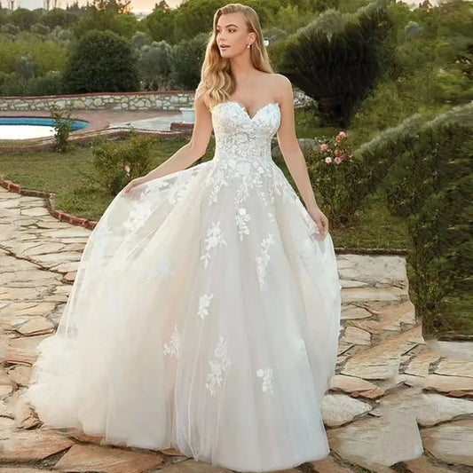 Beach Ivory Wedding Dresses for Women 2023 Summer Sweetheart A-Line Floor Length Illusion Bride Dress Bow Back Lace Applique-payinti