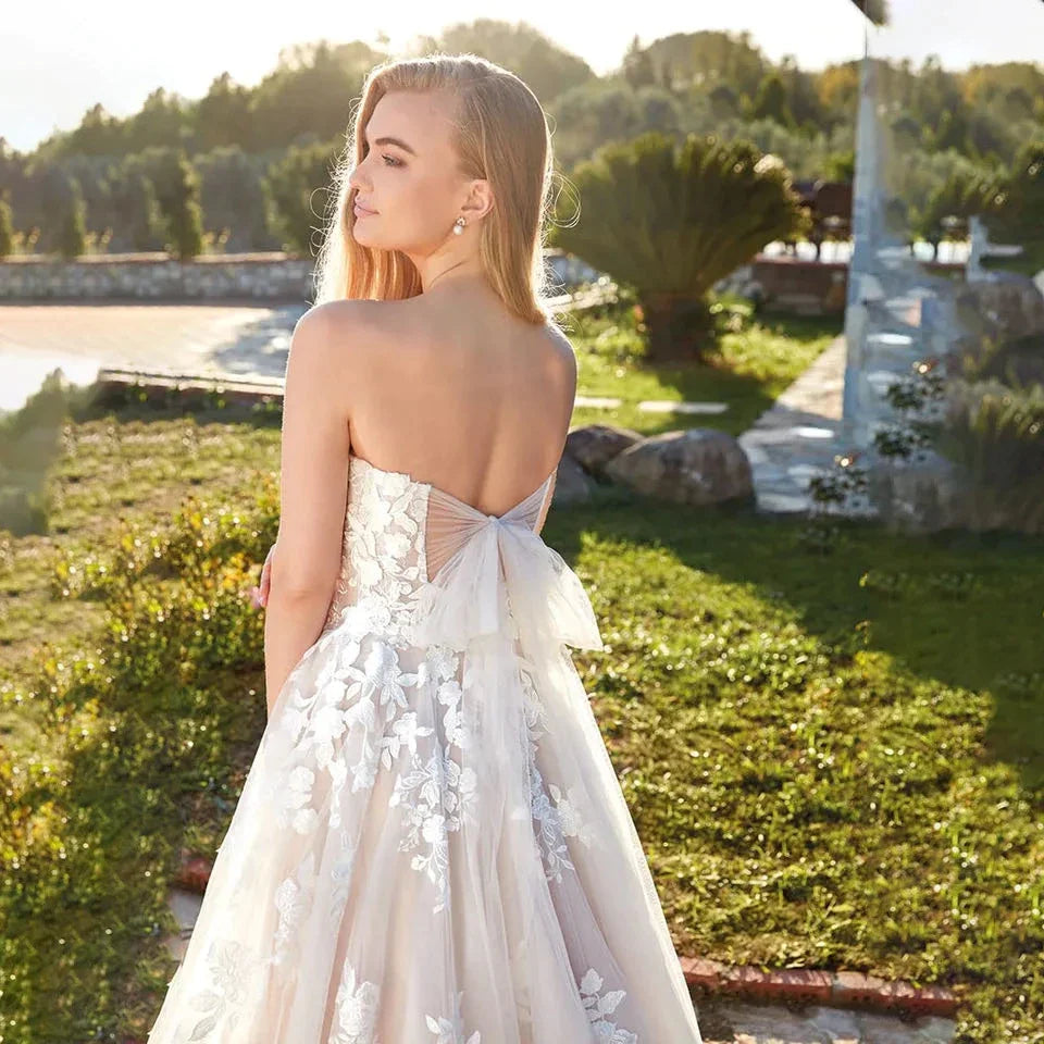 Beach Ivory Wedding Dresses for Women 2023 Summer Sweetheart A-Line Floor Length Illusion Bride Dress Bow Back Lace Applique-payinti