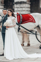 Wunderschönes A-Linien-Brautkleid aus Chiffon mit hohem Halsausschnitt und langen Ärmeln