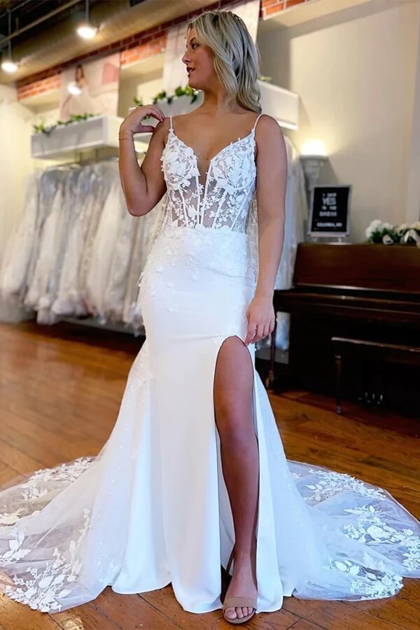 Hermoso vestido de novia de encaje satinado con corte sirena y abertura lateral WD630