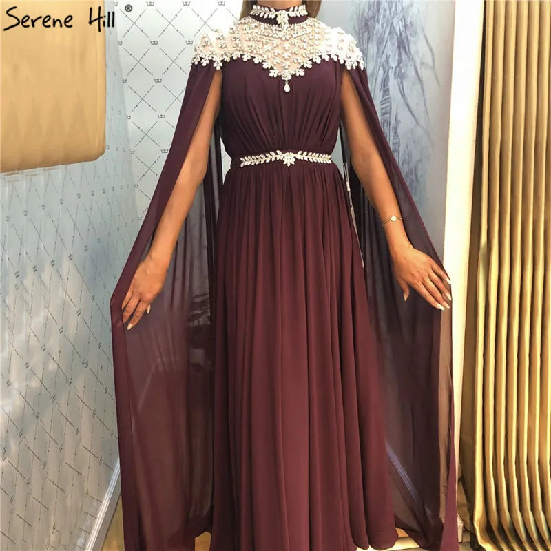Schwarzes Abendkleid aus Chiffon mit Flügelärmeln und hohem Halsausschnitt im Dubai-Design 2025 LA60718 