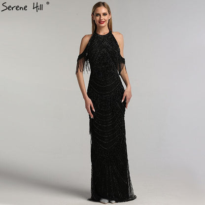 Schwarz Neckholder Backless Sexy Luxus Abendkleider 2025 Quaste Perlen Ärmellose Meerjungfrau Abendkleid LA6229 
