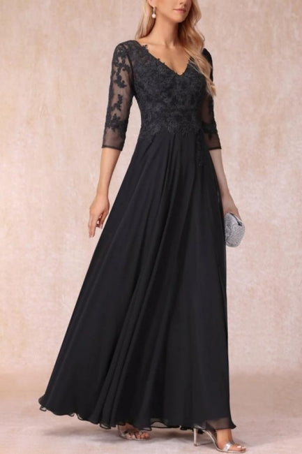 Vestido de madre de la novia de gasa con encaje, escote en V y corte A largo negro con mangas