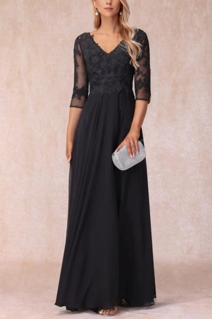 Schwarzes langes A-Linien-Kleid mit V-Ausschnitt und Spitze aus Chiffon für die Brautmutter mit Ärmeln