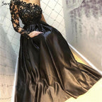 Schwarz Off Schulter Sexy A-linie Abendkleider 2025 Handgemachte Blumen Kristall Satin Formale Kleid LA70038 