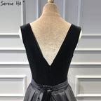 En oferta, sin devoluciones ni reembolsos. Oferta: Vestido de noche sexy de terciopelo negro sin mangas, corte A, foto real, escote en V profundo, LA60951. 