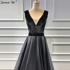 En oferta, sin devoluciones ni reembolsos. Oferta: Vestido de noche sexy de terciopelo negro sin mangas, corte A, foto real, escote en V profundo, LA60951. 