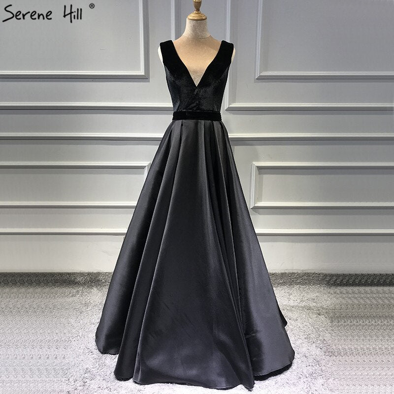 En oferta, sin devoluciones ni reembolsos. Oferta: Vestido de noche sexy de terciopelo negro sin mangas, corte A, foto real, escote en V profundo, LA60951. 