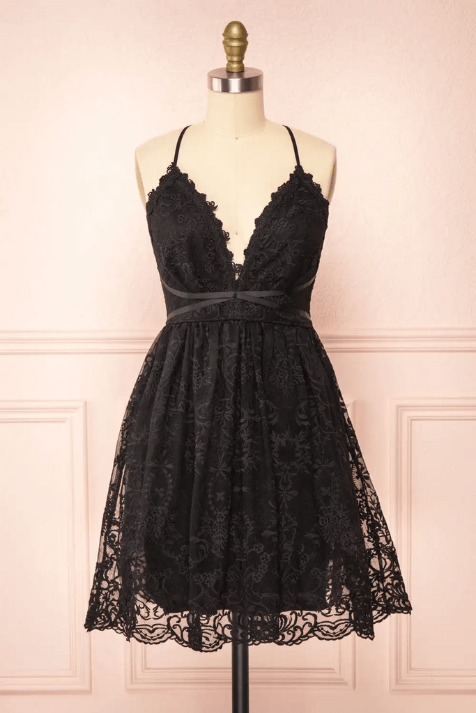 Schwarzes A-Linien-Partykleid mit Spitzenträgern, kurzes Spitzenkleid für den Heimkehr PD466
