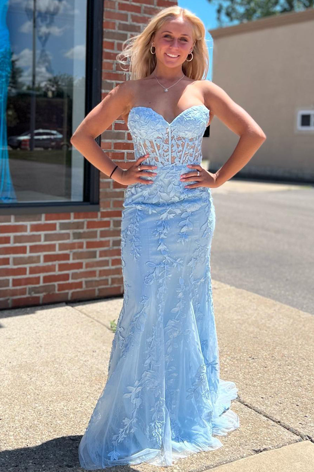 Black Strapless Mermaid Prom Dress With Lace Appliques