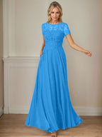 Vestido de gasa azul marino oscuro con escote barco, lentejuelas y corte en A