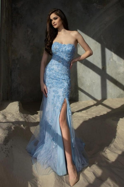 Blaues trägerloses, säulenförmiges, hochgeschlitztes, bodenlanges Tüll-Ballkleid