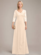 A-Linie V-Ausschnitt Bodenlanges Spitzen-Chiffon-Kleid für die Brautmutter mit kaskadierenden Rüschen und Pailletten 