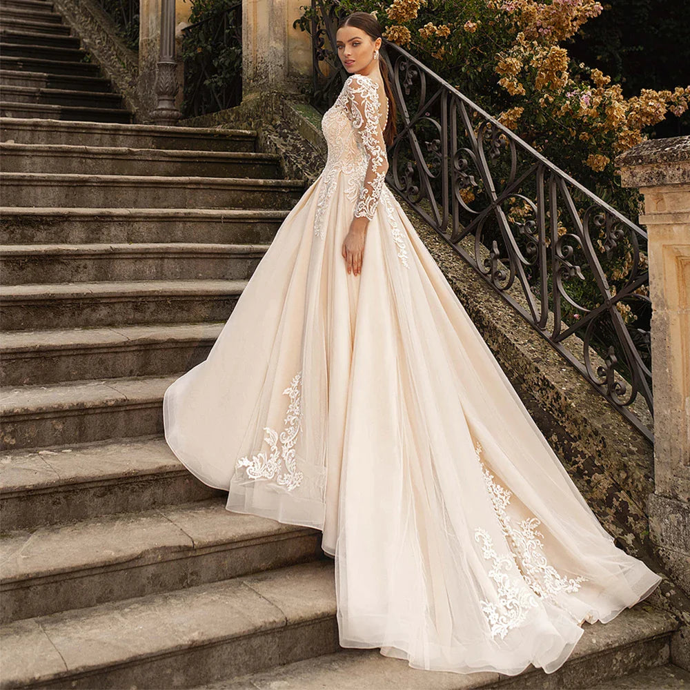 Boho Lace Tulle Wedding Dress Princess Champagne A-Line V-Neck Long Sleeves Appliques Illusion Backless With Button Bridal Gown-payinti