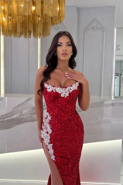 Burgunderrotes, bodenlanges Meerjungfrauen-Ballkleid mit Schlitz vorne und Applikationen