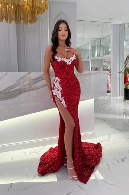 Burgunderrotes, bodenlanges Meerjungfrauen-Ballkleid mit Schlitz vorne und Applikationen