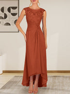 Vestido de gasa con encaje y escote redondo en forma de A color champán