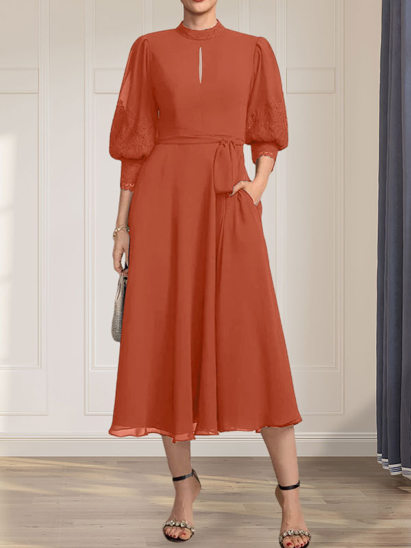 A-Linien-Kleid mit hohem Halsausschnitt und bodenlangem Spitzenchiffonkleid mit Schleife