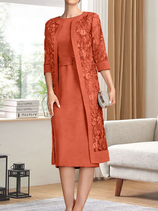 Vestido de gasa para madre de la novia con escote redondo hasta la rodilla, corte tubo/columna y lentejuelas plisadas