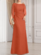 Vestido de gasa para madre de la novia con corte tubo/columna, escote redondo y largo hasta el suelo, con cuentas plisadas
