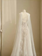 Hübsches trägerloses Tüll-Spitzen-Brautkleid in A-Linie, formelles Abschlussball-Abendkleid Y8686