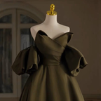 Satin Brautkleid,Einzigartiges Hochzeitskleid,Armeegrünes Brautkleid Y4964