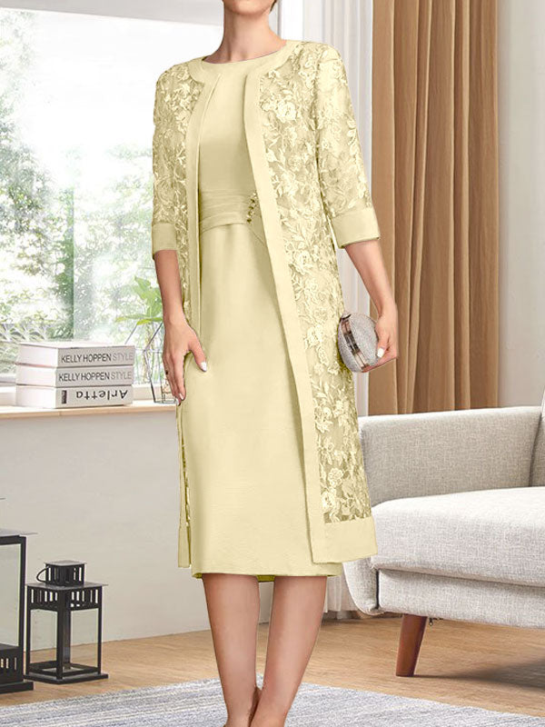 Vestido de gasa para madre de la novia con escote redondo hasta la rodilla, corte tubo/columna y lentejuelas plisadas