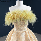 Champagner A-Linie Trägerlos Sexy Abendkleider 2025 Schulterfrei Federn Glitzer Abendkleid HM67164 
