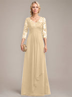 A-Linie V-Ausschnitt Bodenlanges Spitzen-Chiffon-Kleid für die Brautmutter mit kaskadierenden Rüschen und Pailletten 