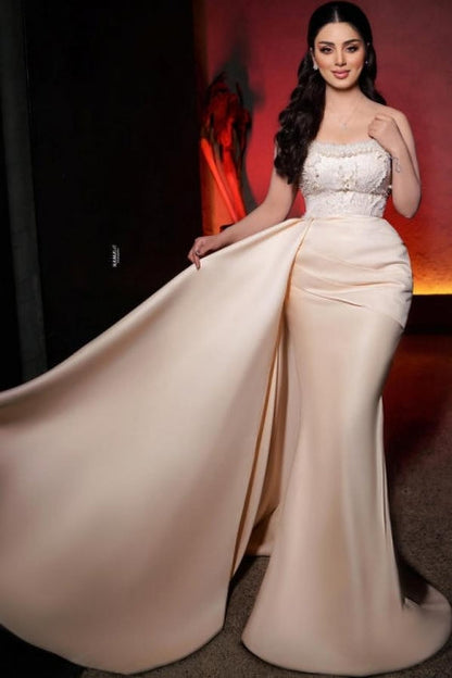 Encantador vestido de novia largo de sirena sin tirantes con lentejuelas y perlas
