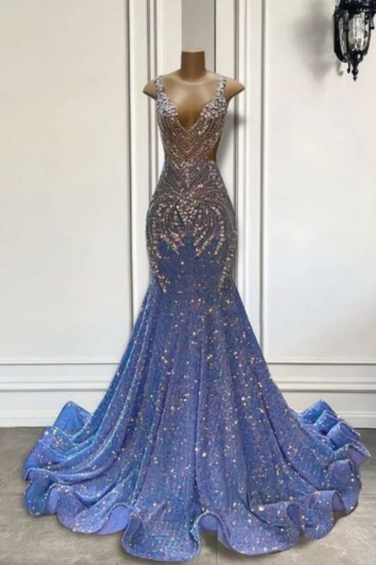 Charmantes ärmelloses Meerjungfrau-Ballkleid mit Rundhalsausschnitt und Glitzerkristallen