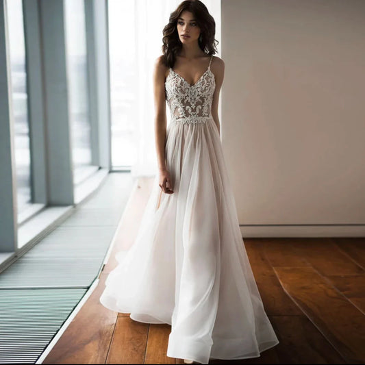 Charming Spaghetti Straps V Neck Wedding Dresses Lace Appliques Backless Tulle A Line Bridal Gowns Sweep Train Robe De Mariée-payinti