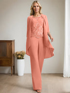 Vestido de madre de la novia de gasa con encaje, escote redondo y lentejuelas y mono/pantalón separado
