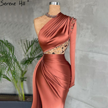 Vestido de noche elegante de satén con corte sirena color café y abertura alta, un hombro descubierto, para mujer, fiesta, LA71285 