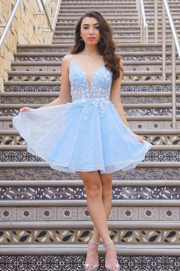 Hermosos vestidos de fiesta cortos con escote en V y encaje azul claro con flores PD439
