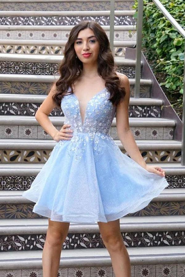 Hermosos vestidos de fiesta cortos con escote en V y encaje azul claro con flores PD439
