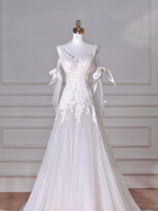 Fee Weiß V-Ausschnitt Tüll Spitze Applikationen Meerjungfrau Abendkleid, Langes Hochzeitskleid Y8636