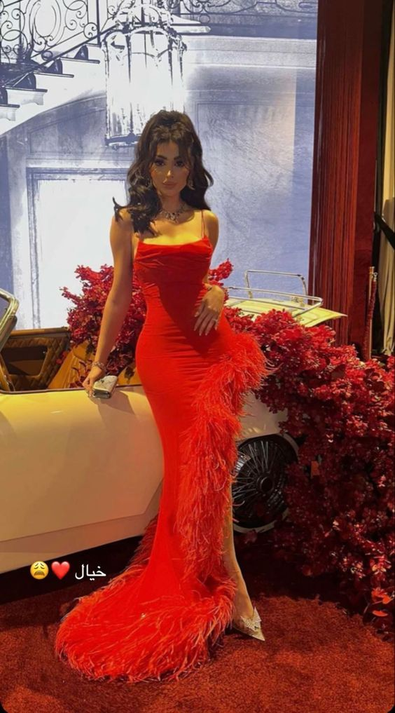 Vestido de fiesta rojo con tirantes de sirena y plumas, vestido de noche largo Y7901