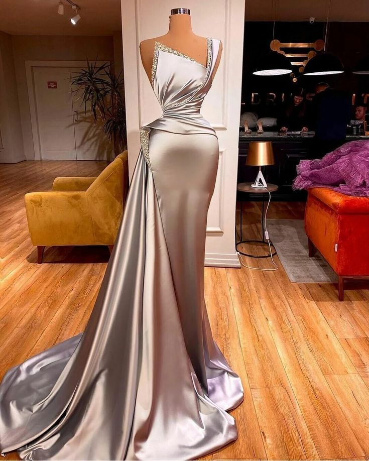 Sexy Abendkleid im Meerjungfrau-Stil mit einer Schulter, Schlitz und Schleppe Y6631