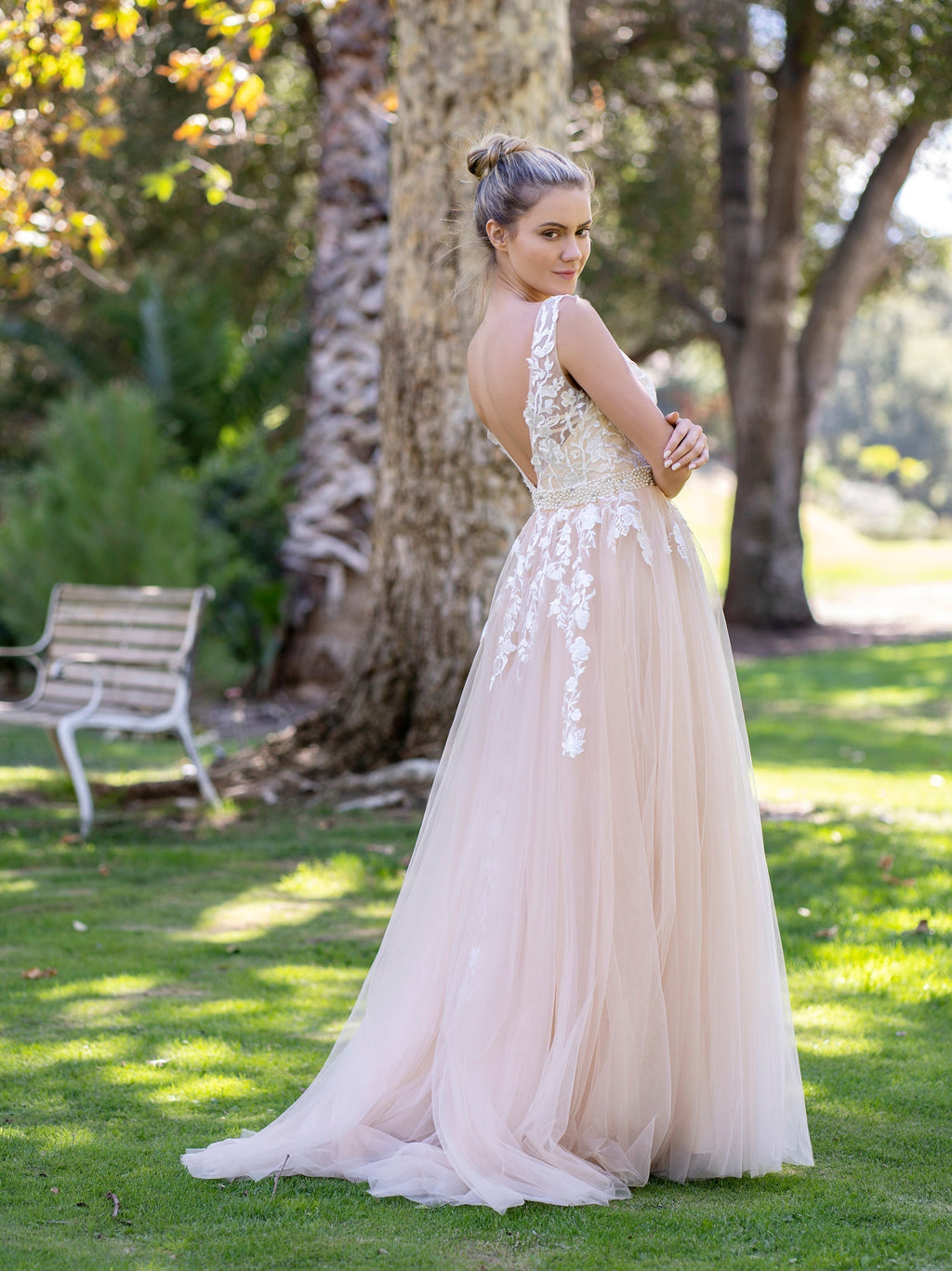 V-neck Applique Lace Tulle Floor-Length Prom Dress