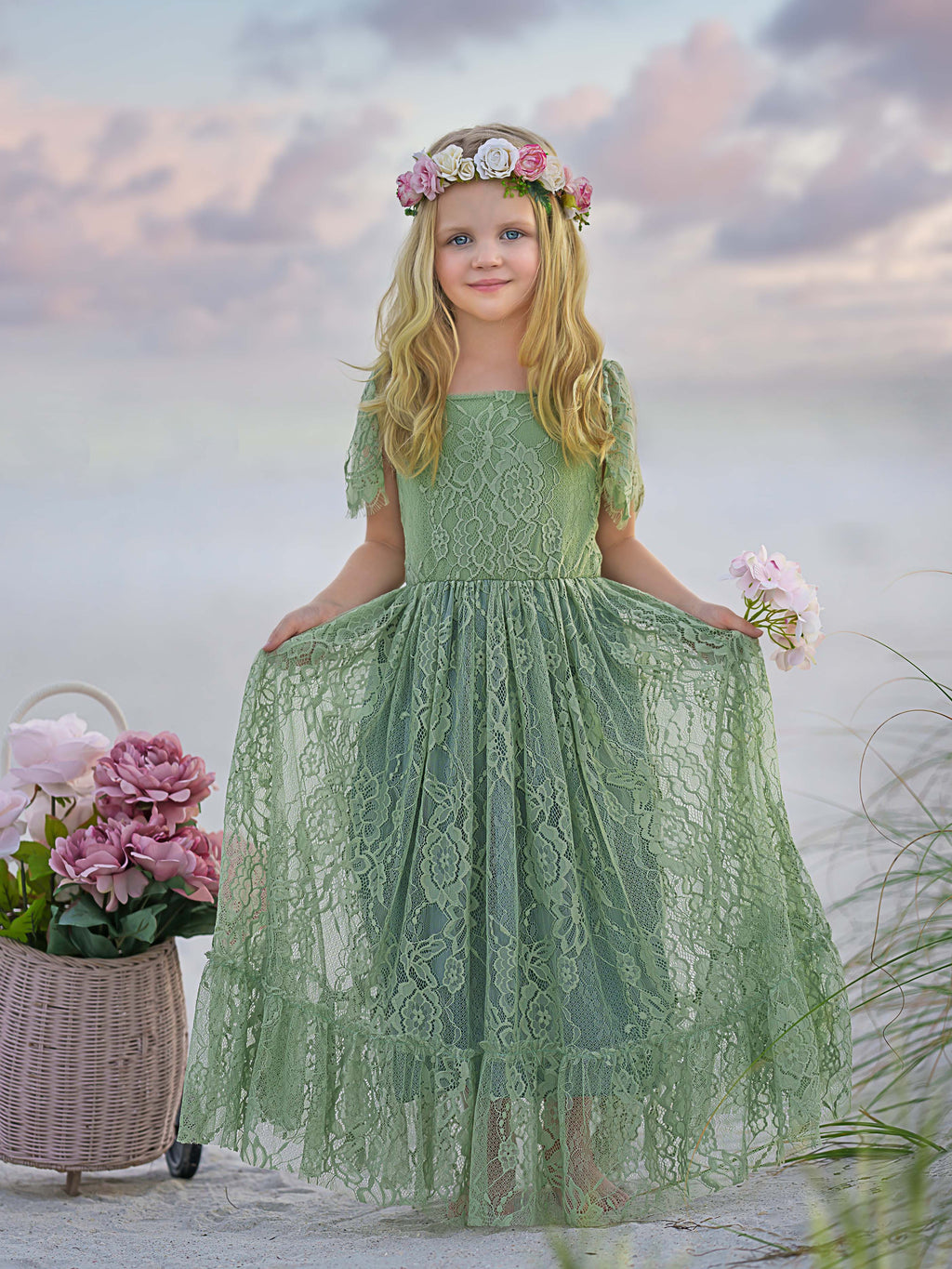 Salbeigrünes Strand-Resort-Boho-Blumenkleid aus Spitze 