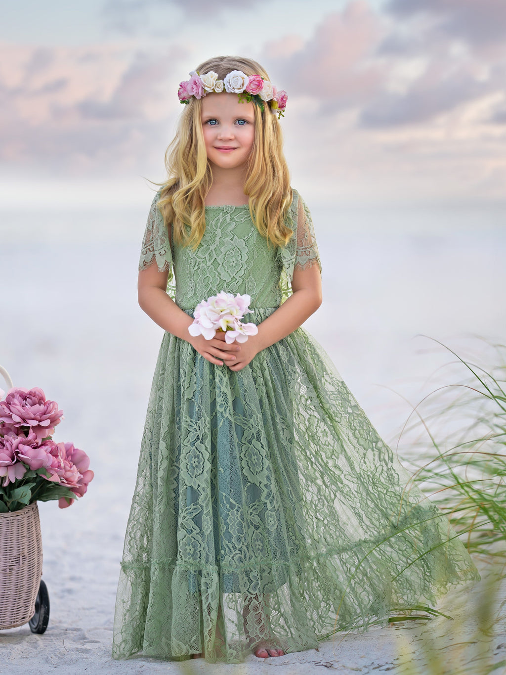 Salbeigrünes Strand-Resort-Boho-Blumenkleid aus Spitze 