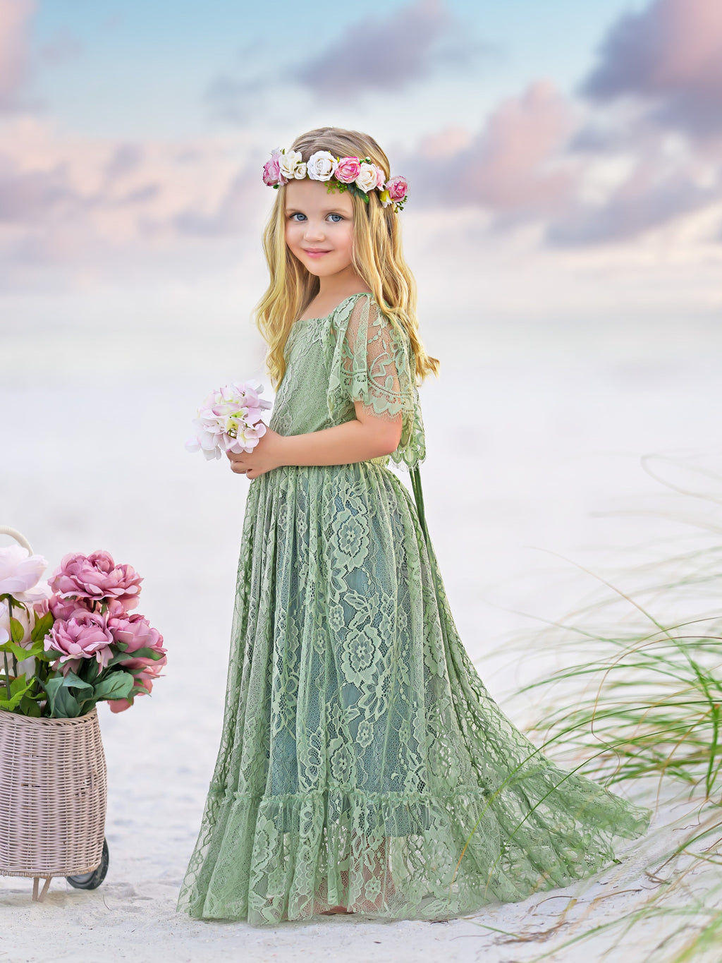 Salbeigrünes Strand-Resort-Boho-Blumenkleid aus Spitze 