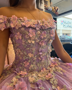 Vestido de princesa con apliques de lavanda, hombros descubiertos, brillante, elegante, de tul, con flores 3D, para fiesta de quince años, Y285