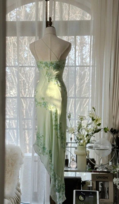 Elegante vestido de fiesta verde de gasa con un solo hombro y cuentas, vestido de noche estilo sirena Y8559