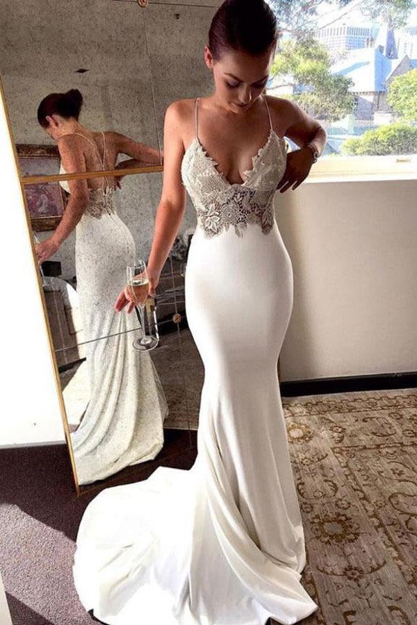 Vestido de novia sirena con escote en V profundo, tirantes finos y espalda descubierta WD586
