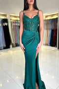 Vestido de fiesta largo de sirena verde oscuro sin mangas con encaje y abertura de diseñador